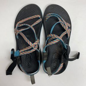 Girl’s Chacos